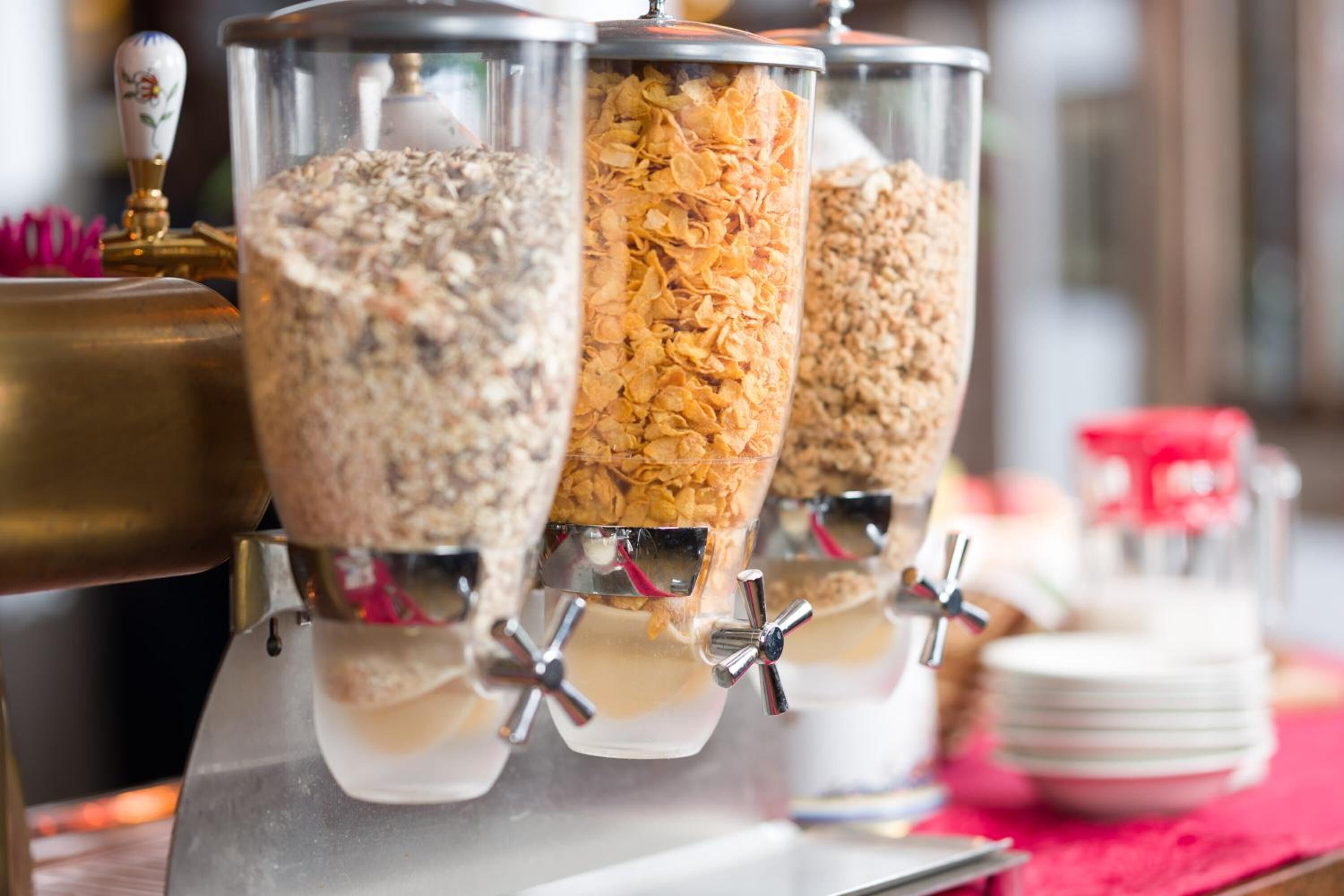 breakfast, lunch, dinner served; al fresco dining