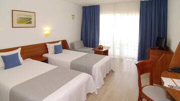 In-room safe, desk, rollaway beds