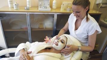 Körperbehandlungen, Aromatherapie, Ayurvedische Behandlungen