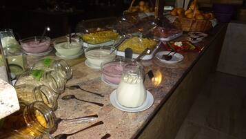 Daily buffet breakfast (EUR 12.00 per person)