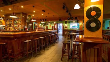 Bar (en el alojamiento)