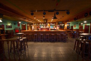 Bar (en el alojamiento)