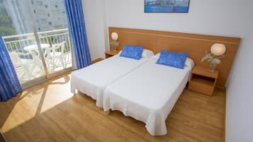 Minibar, coffres-forts dans les chambres, lits bébé (gratuits)