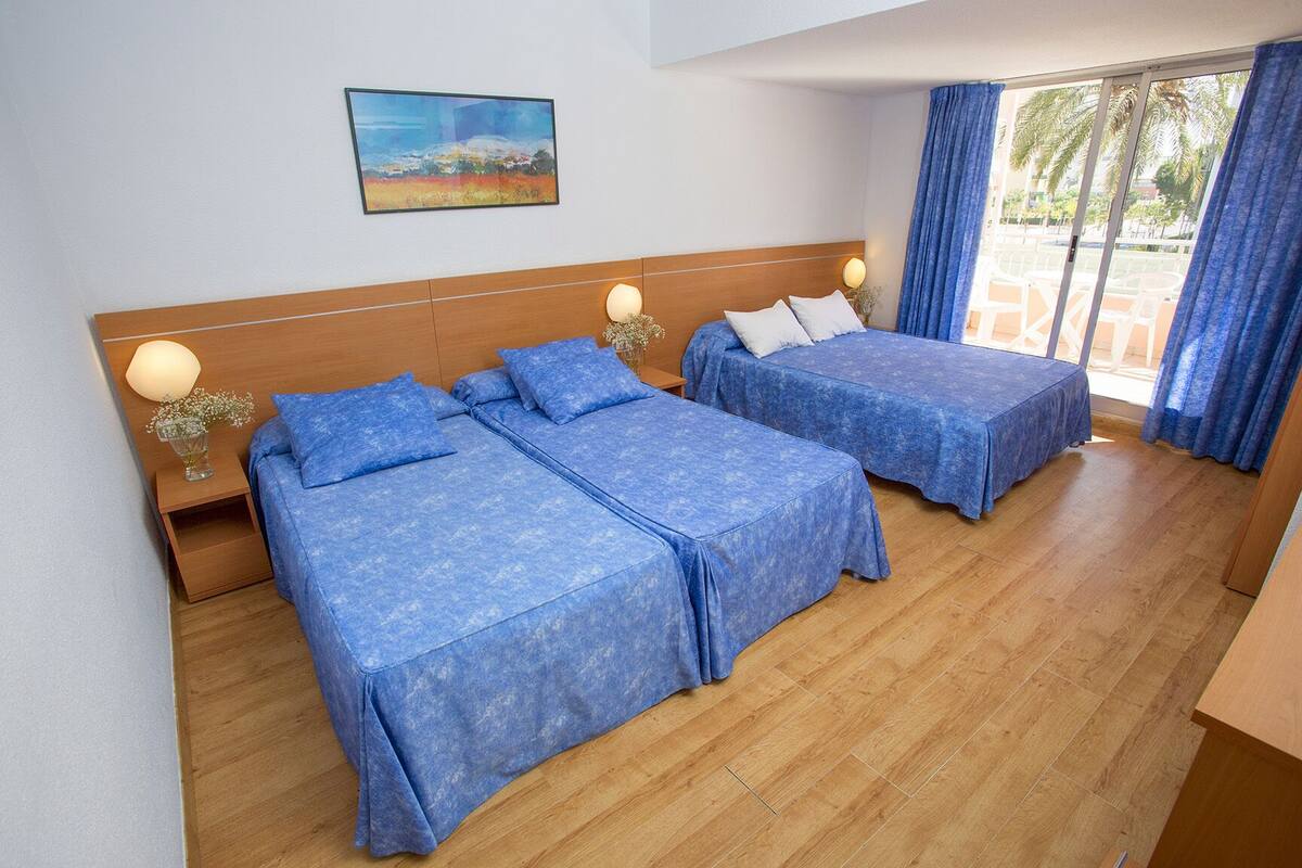 Minibar, in-room safe, free cots/infant beds, free WiFi