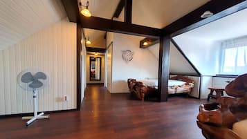Basic Apartment, 2 Bedrooms, Non Smoking | Dihias secara berasingan, dilengkapkan perabot secara berasingan, Wi-fi