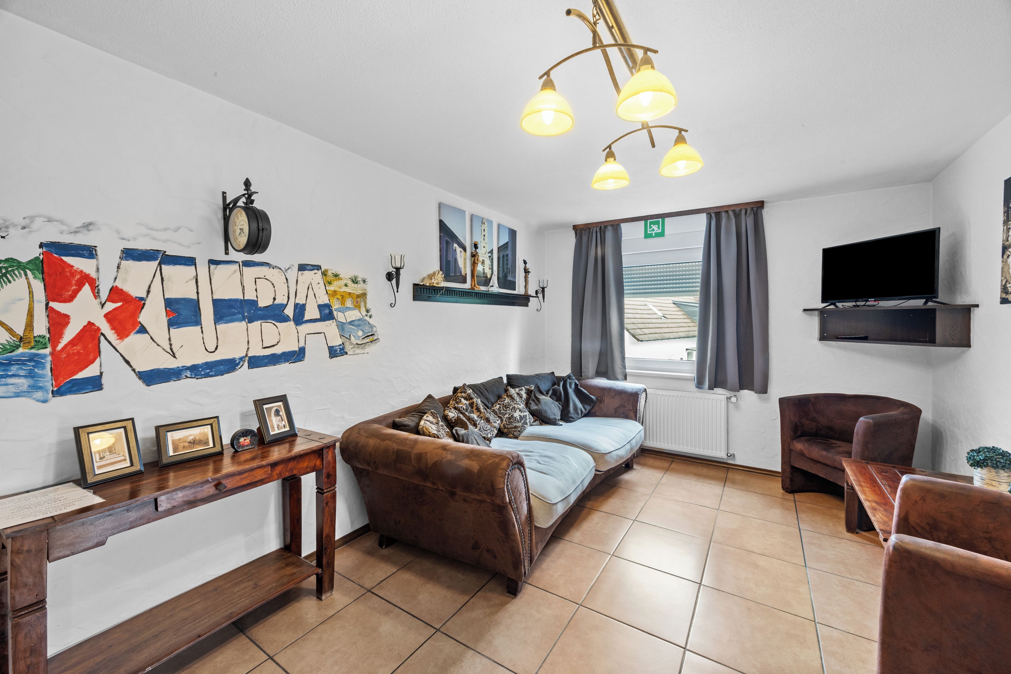 Condo, 2 Bedrooms | Living area | 32-inch TV with cable channels
