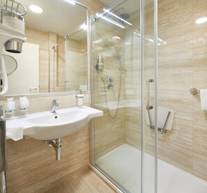 Designer toiletries, hair dryer, slippers, towels - OREA Spa Hotel Cristal Mariánské Lázně (Marianske Lazne)