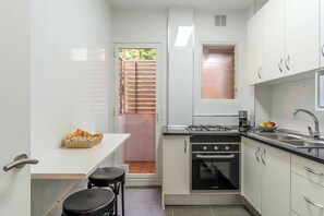 Apartment, 2 Bedrooms, Kitchenette (No elevator) | Private kitchen