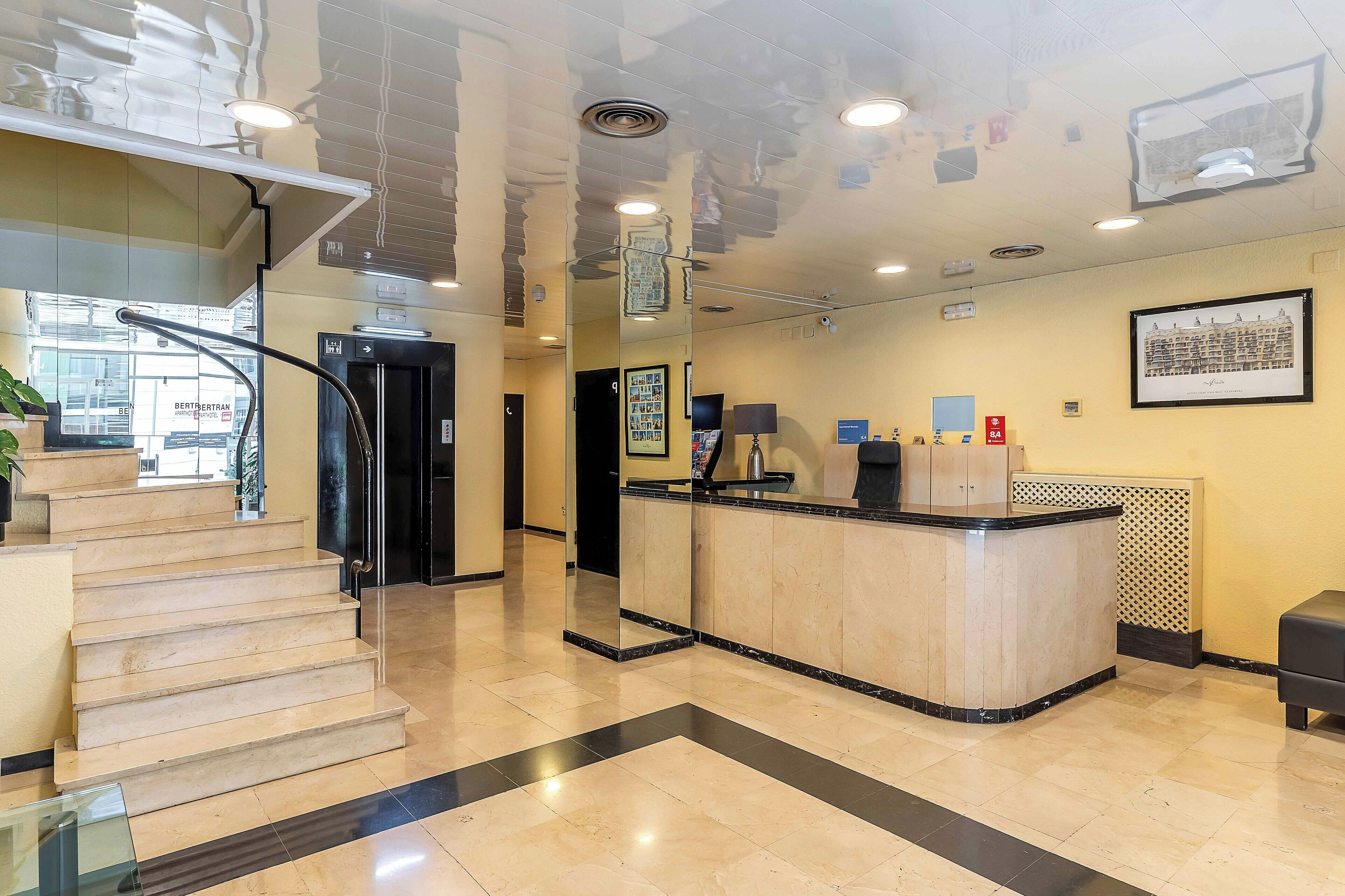 Photo - Aparthotel Bertrán