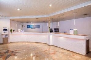 Reception - RVHotels Golf Costa Brava (Santa Cristina de Aro)