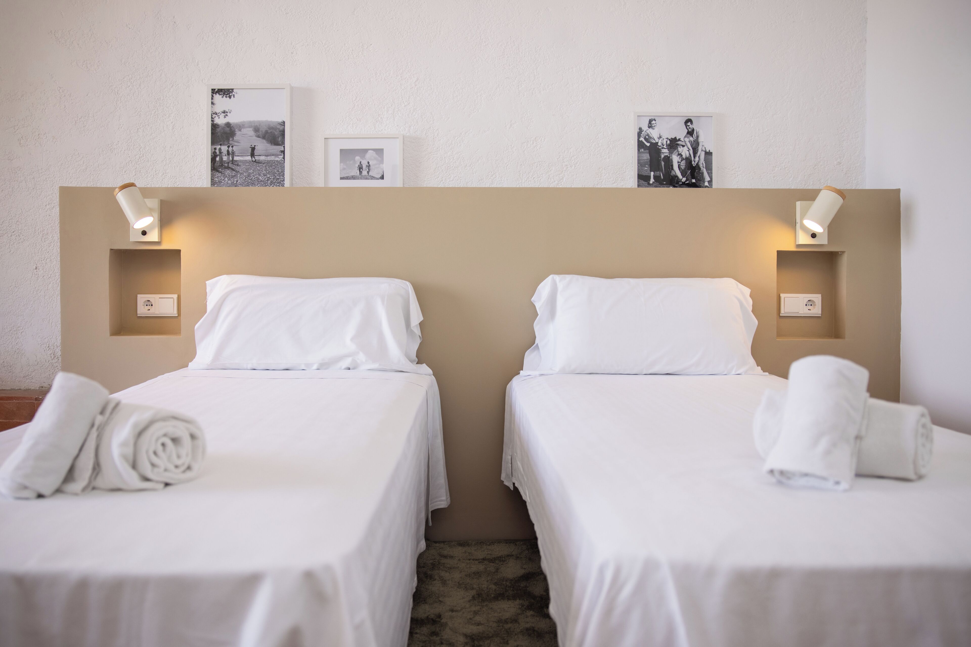 Standard Double Room | Desk, free WiFi, bed sheets