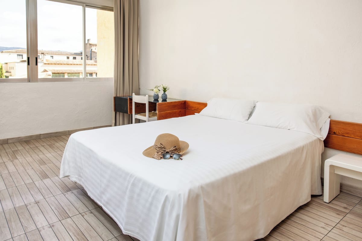 Bureau, Wi-Fi gratuit, draps fournis