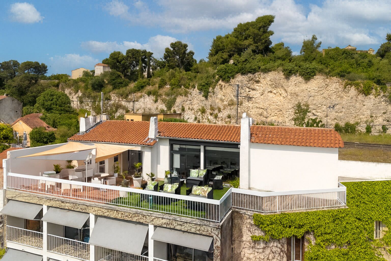 Fachada da propriedade