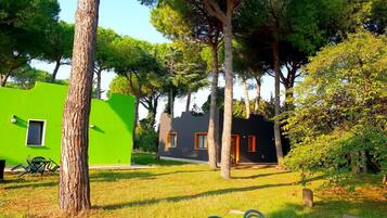 Apartment, 1 Bedroom, Patio | In-room safe, soundproofing, free cots/infant beds, free WiFi