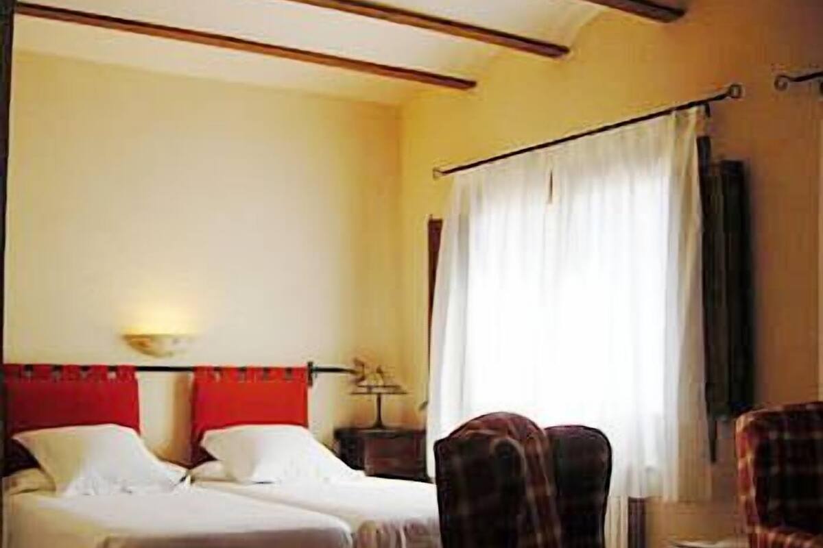 In-room safe, desk, rollaway beds, free WiFi