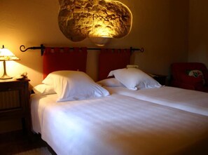 In-room safe, desk, rollaway beds, free WiFi