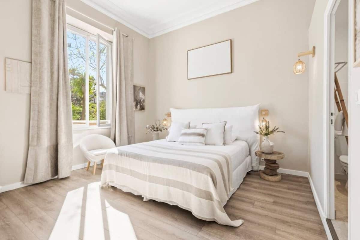 Chambre Double Privilege | Bureau, chambres insonorisées, fer et planche à repasser, Wi-Fi gratuit