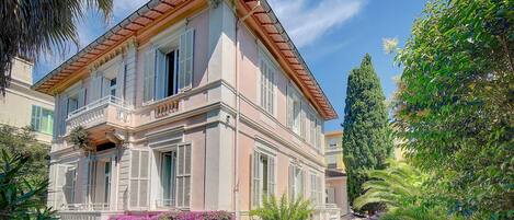 Majoituspaikan julkisivu