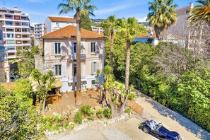 Front of property - Villa Claudia Hotel Cannes Centre - Parking (Cannes)