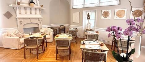 Daily buffet breakfast (EUR 18 per person)