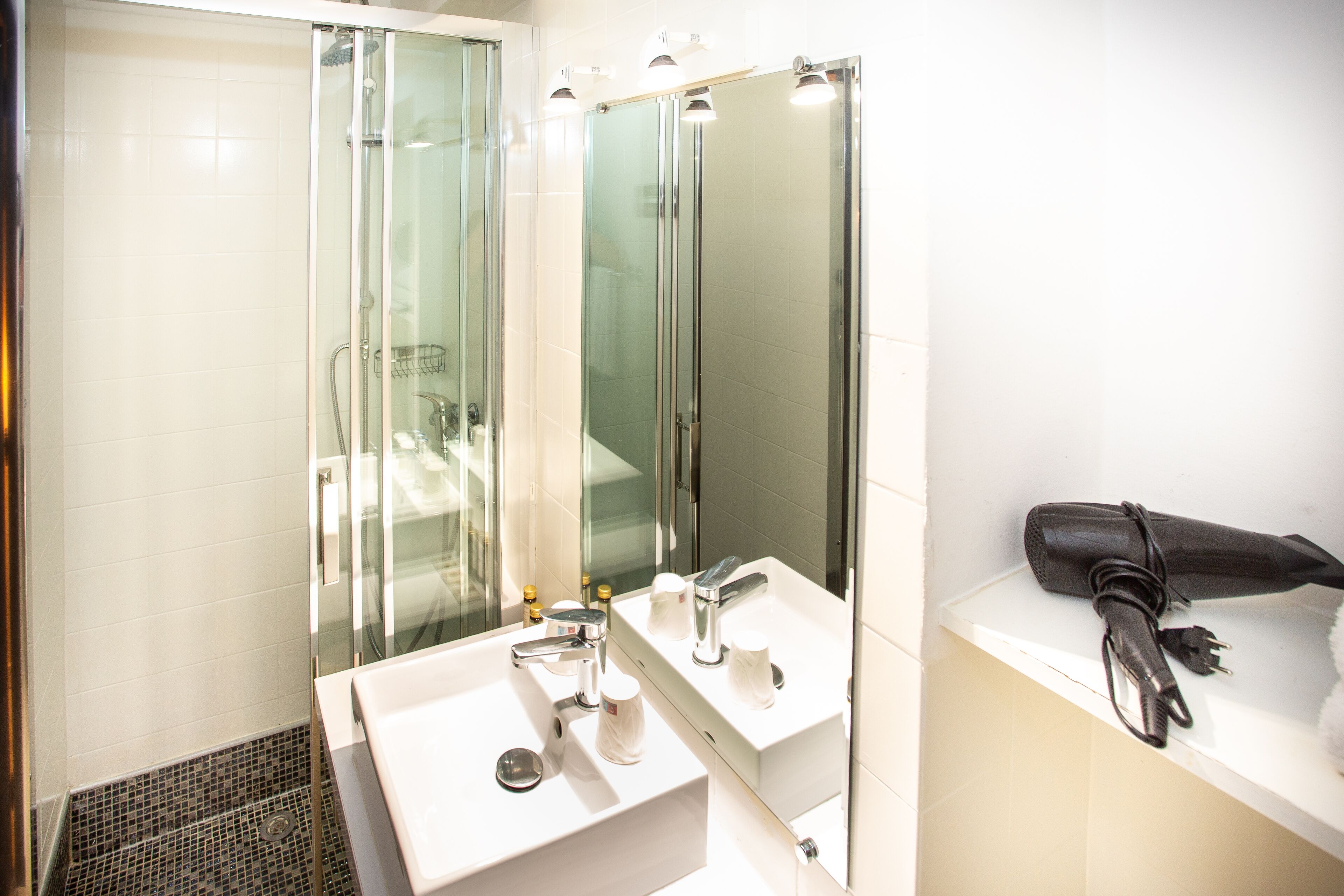 classic double room (small) | 1 bedroom, desk, soundproofing, iron/ironing board