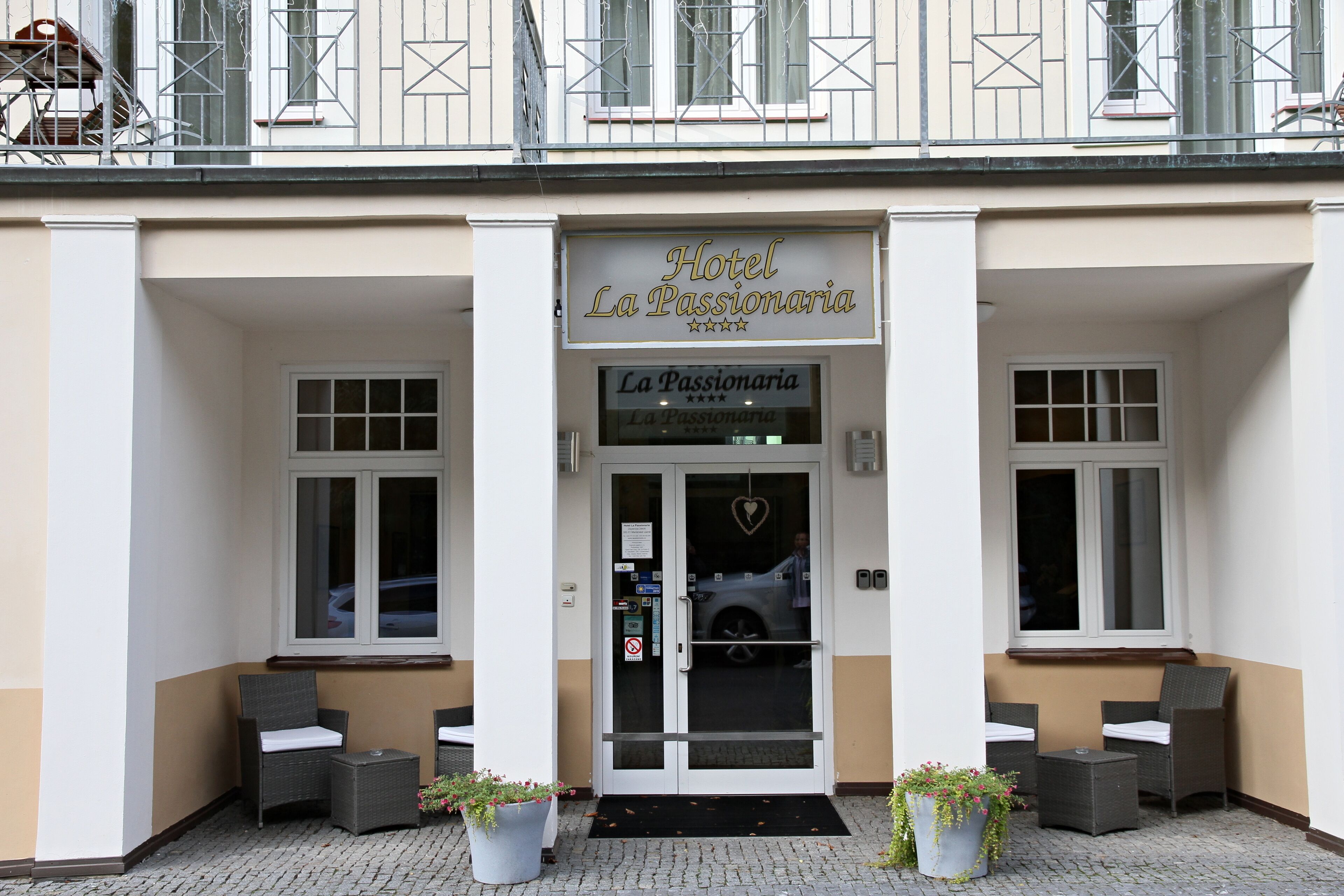 مدخل المنشأة