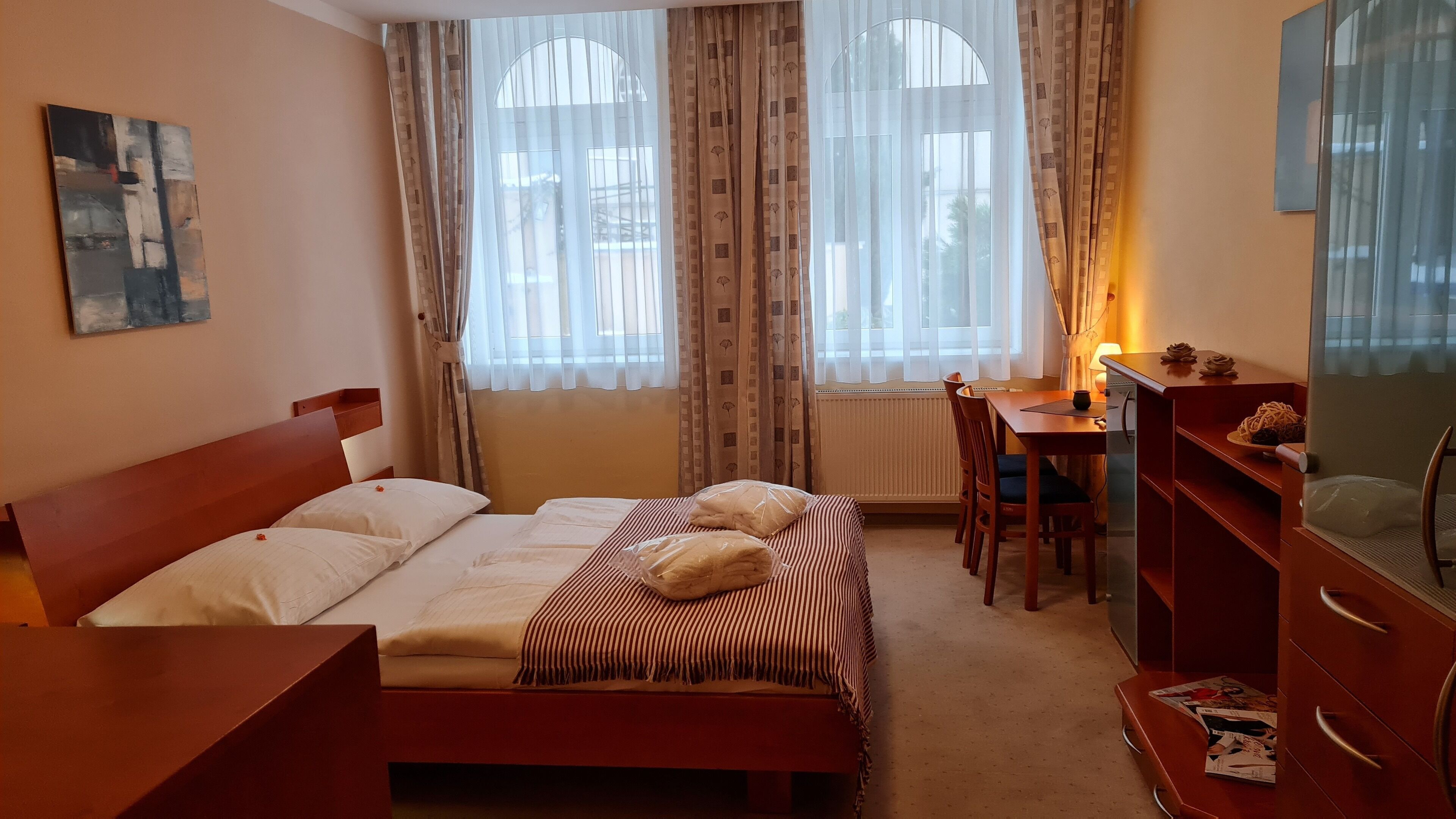 In-room safe, laptop workspace, blackout curtains, soundproofing
