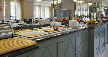 EA Hotel Mozart