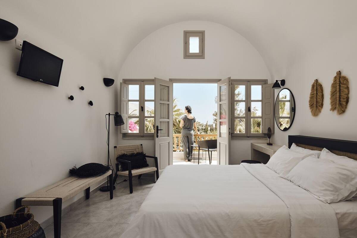 cocoon room garden or pool view | 1 bedroom, minibar, in-room safe, soundproofing