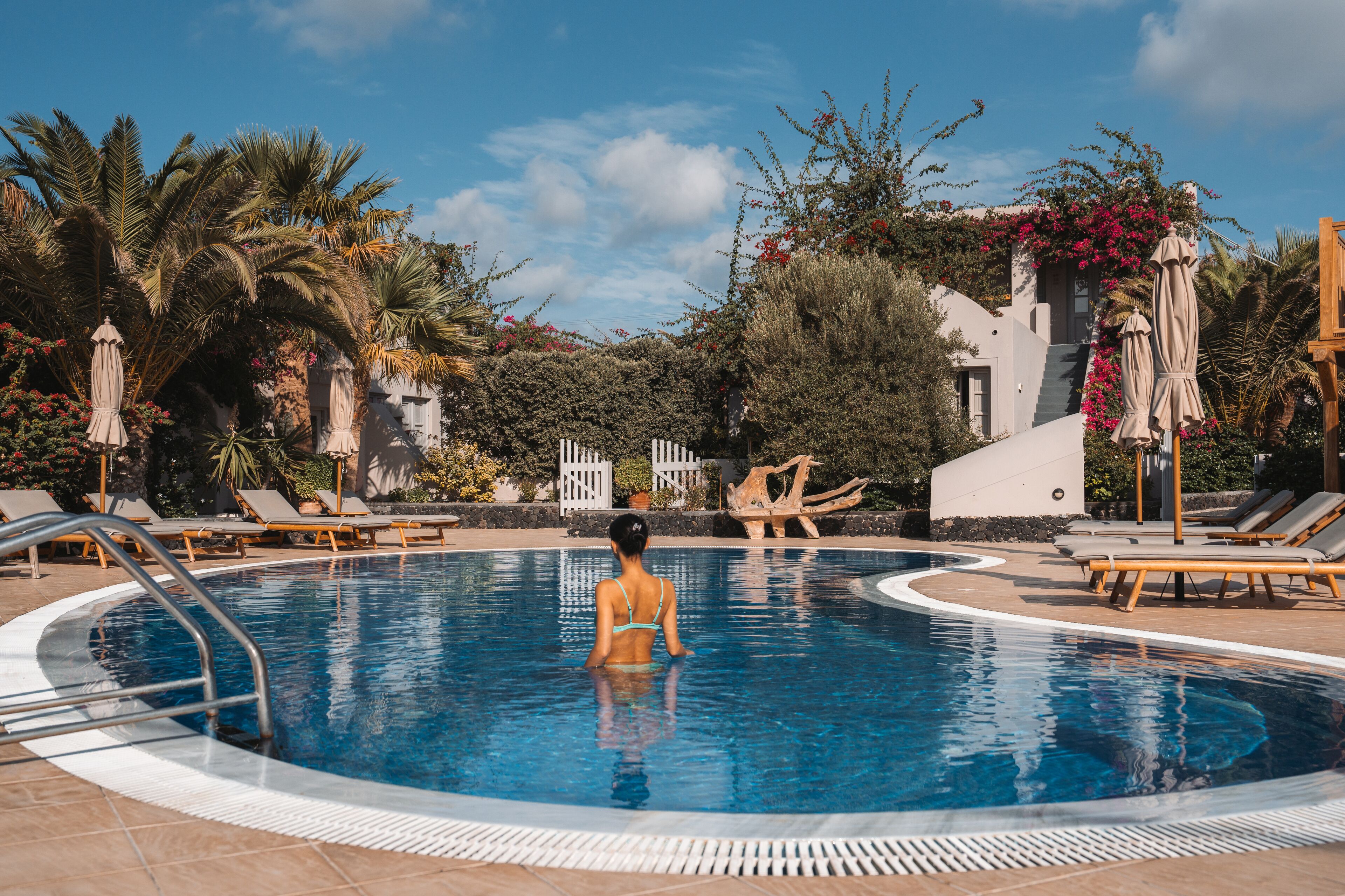 Outdoor pool, pool loungers