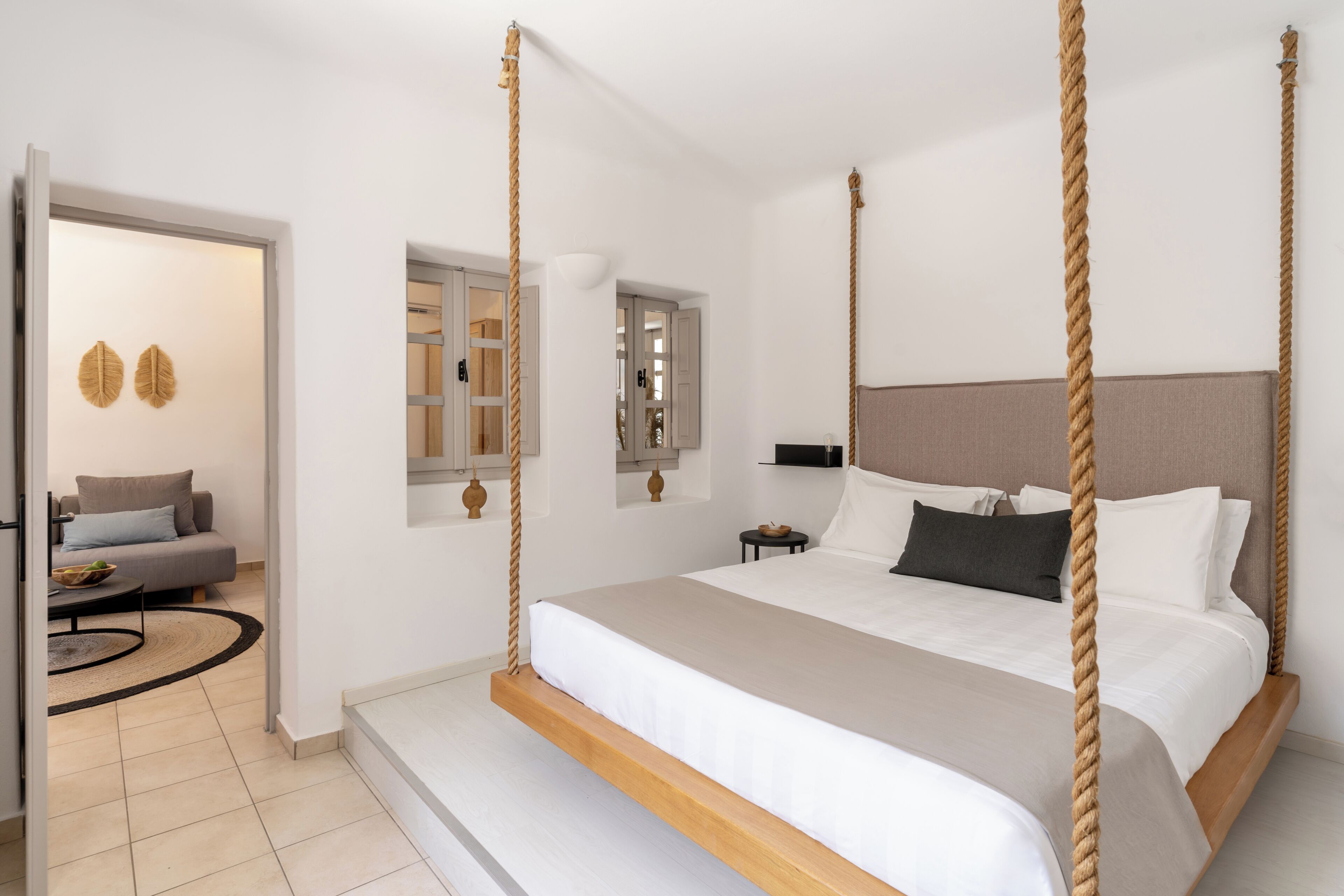 Minibar, safe på rommet, lydisolert og wi-fi (inkludert)