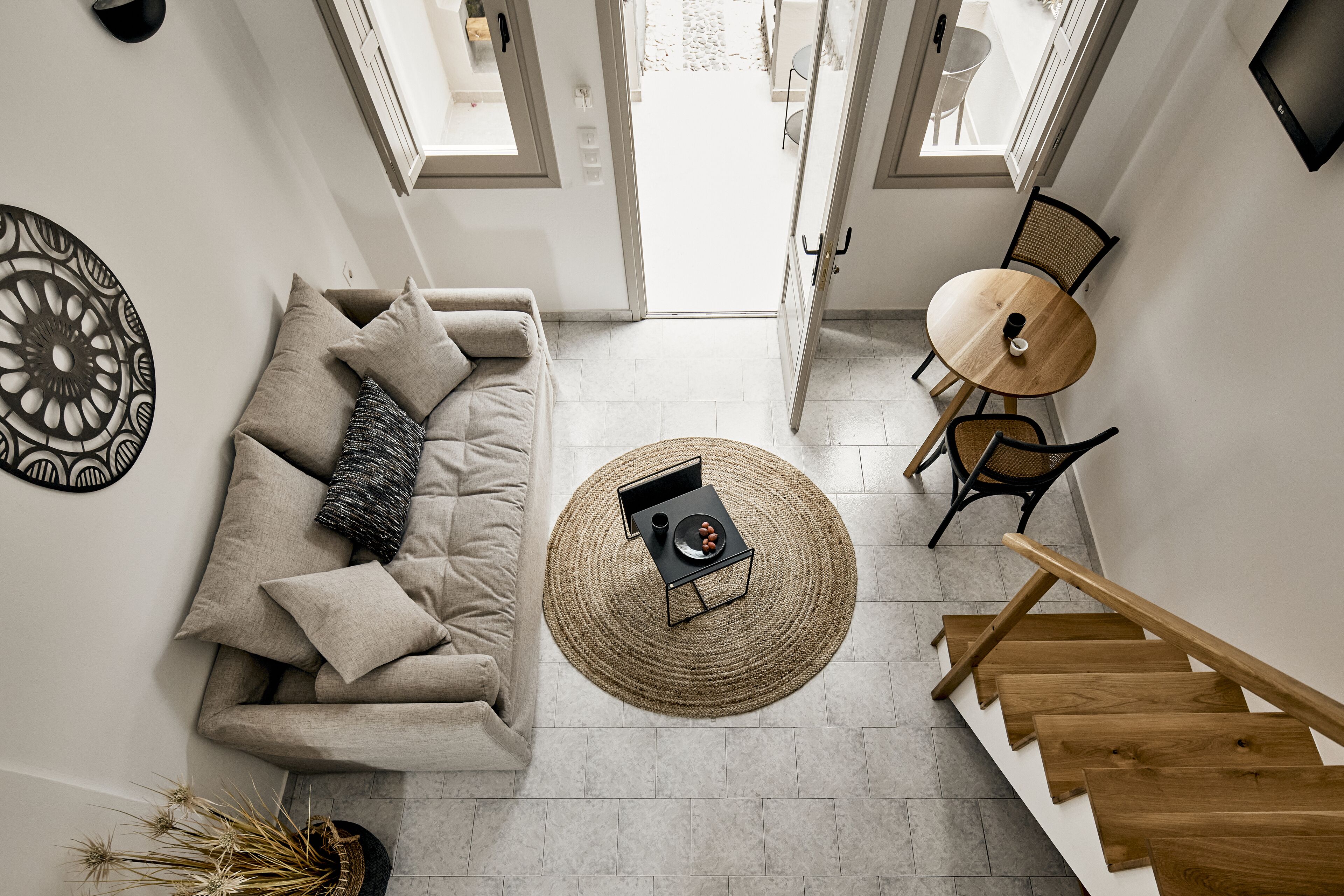 junior suite (split level) | 1 bedroom, minibar, in-room safe, soundproofing