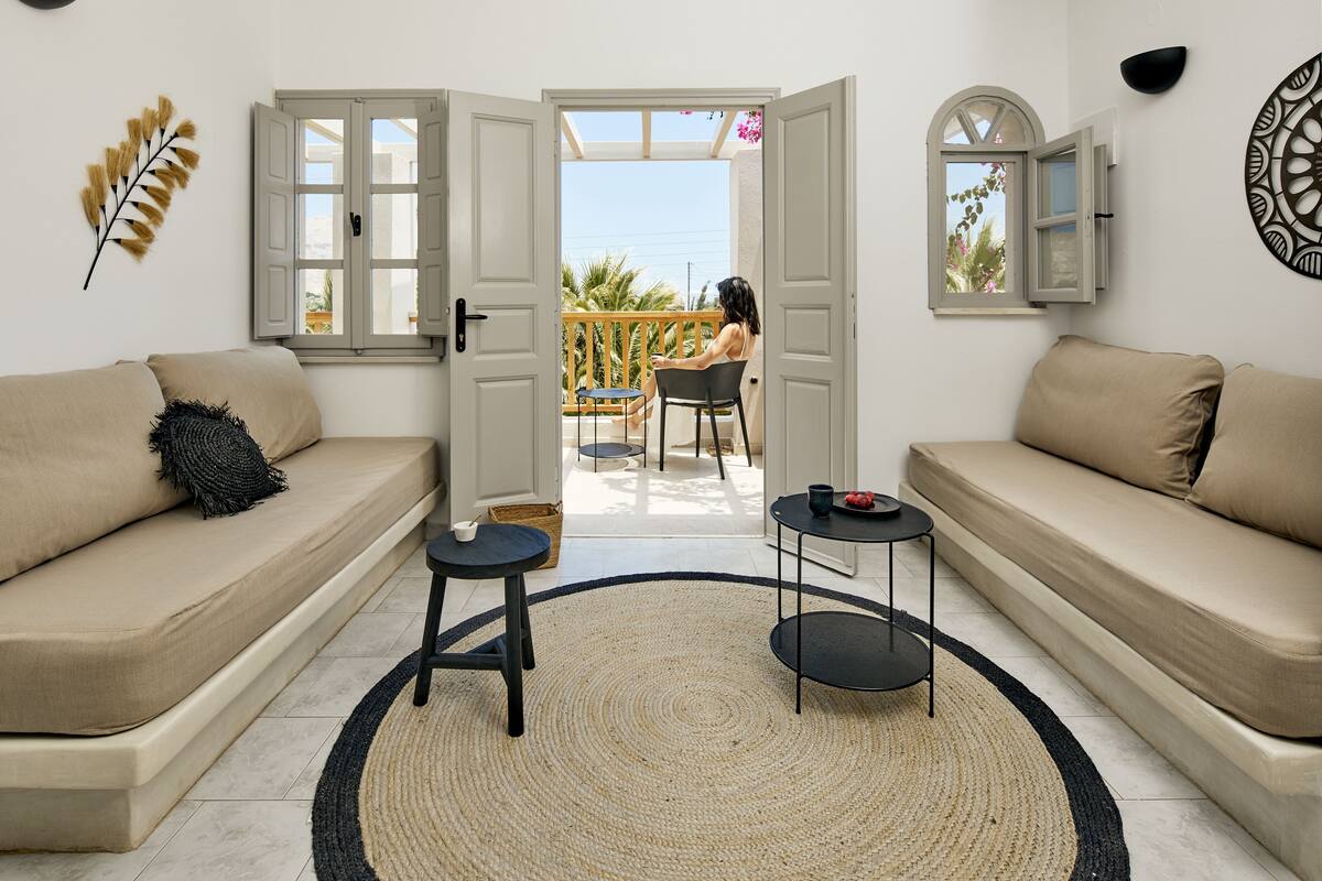 Junior Suite | Living area | TV