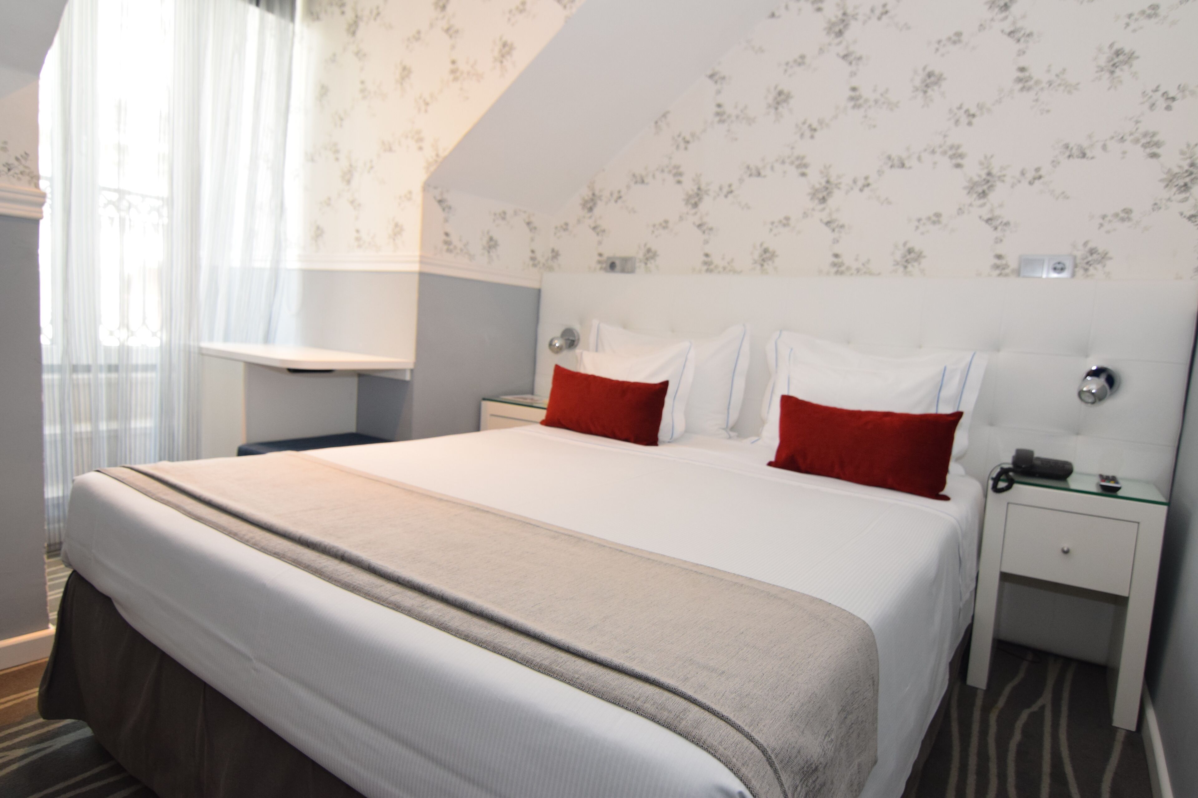superior double or twin room | 1 bedroom, premium bedding, in-room safe, desk