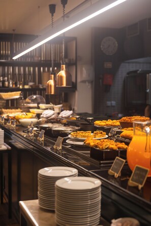 Servizio di colazione e cena