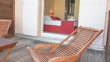 Chambre Double, 1 grand lit, terrasse, vue jardin | Vue de la chambre