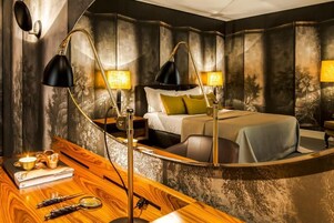 Suite Master Deluxe | Frigobar, cofres nos quartos, escrivaninha