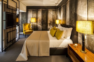 Suite Master Deluxe | Frigobar, cofres nos quartos, escrivaninha