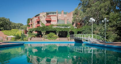 Hotel Del Bosque