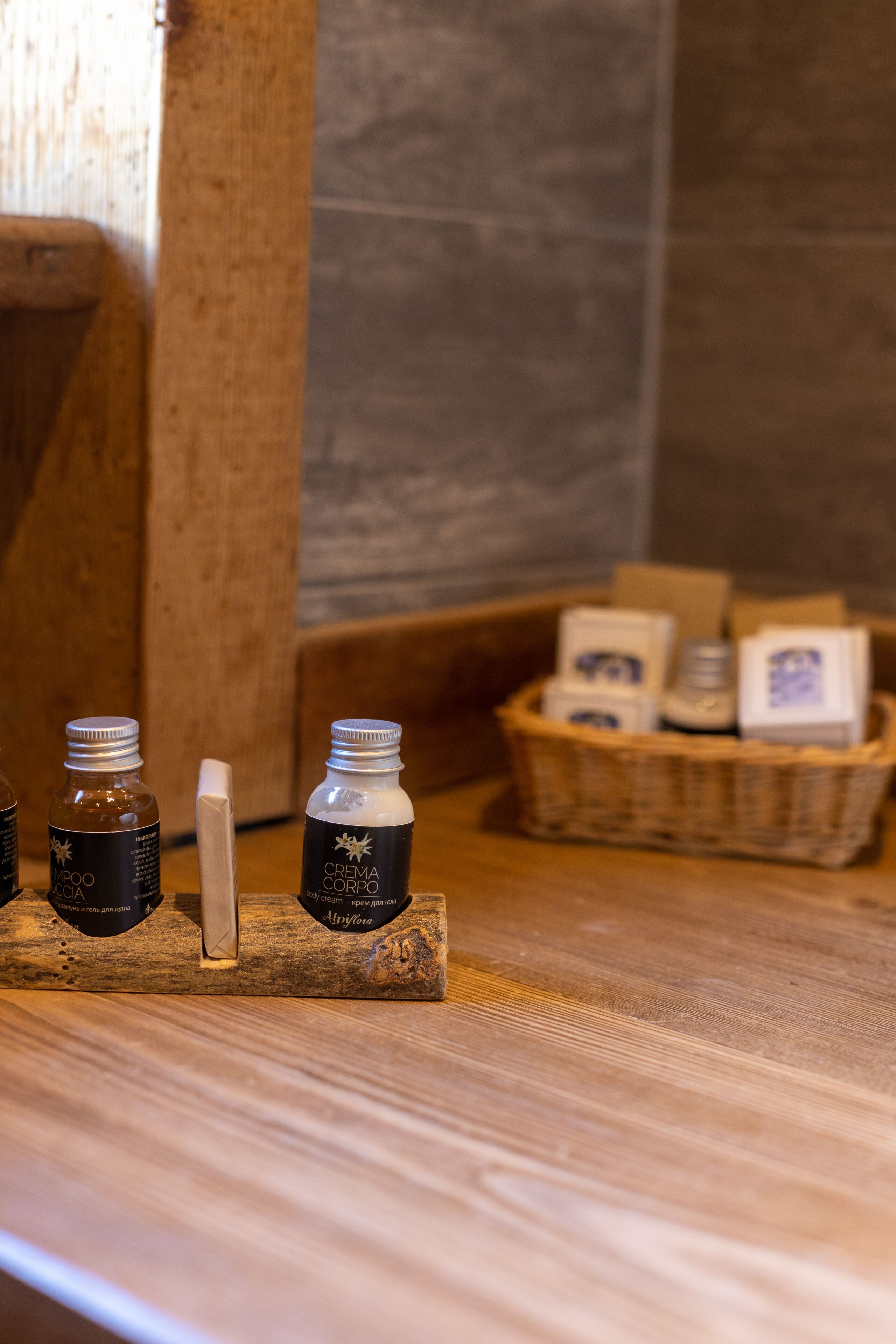 superior double room (spa access) | bathroom | free toiletries, hair dryer, bathrobes, slippers