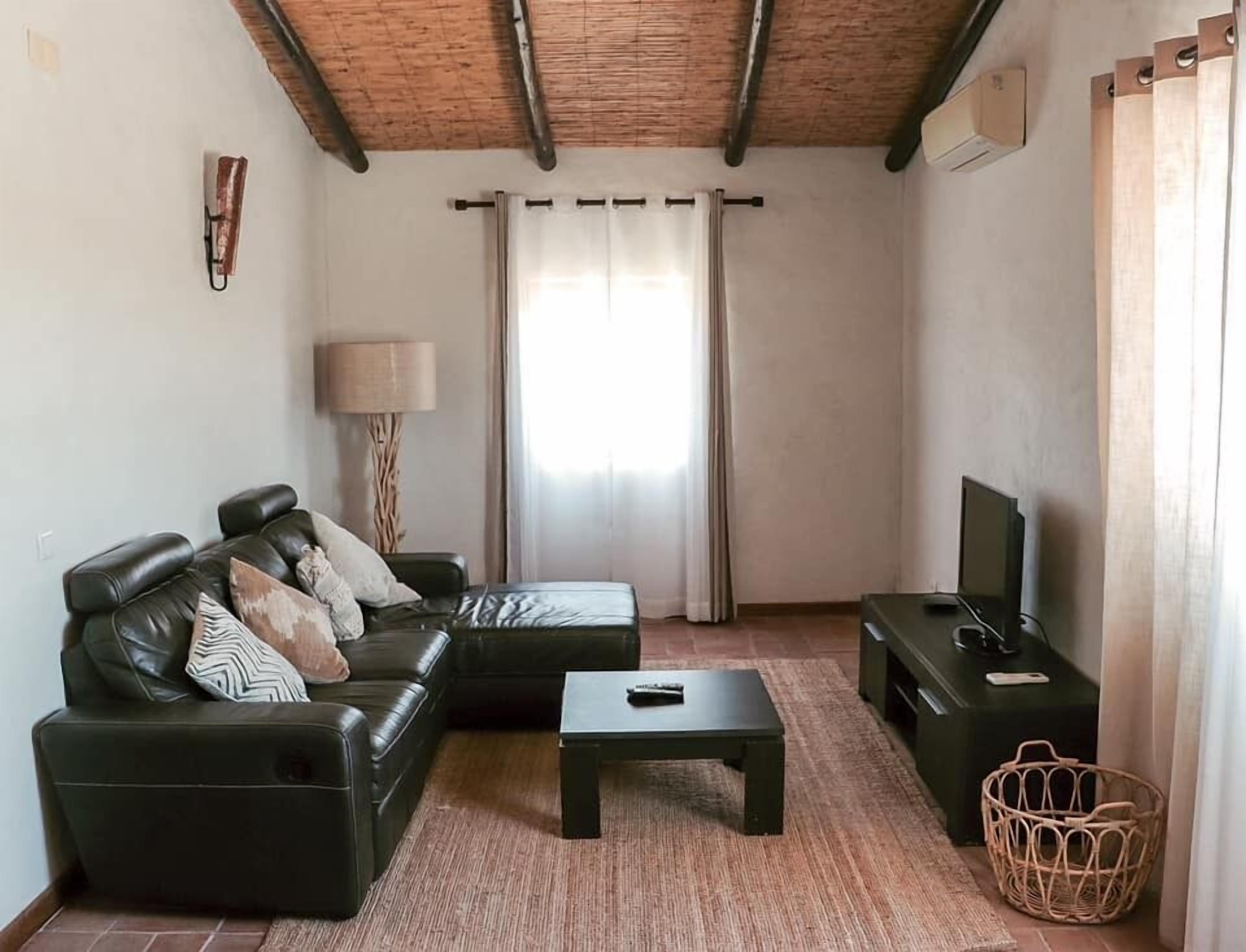 Standard Apartment, 2 Bedrooms | Living area