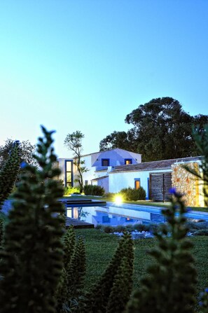 Outdoor pool, sun loungers - Quinta do Mel (Albufeira)