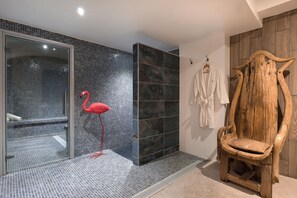 Couples treatment room(s), sauna, hot tub, steam room - Vila de la Mar & Spa (Saintes-Maries-de-la-Mer)