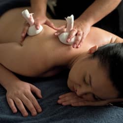 Couples treatment room(s), sauna, hot tub, steam room