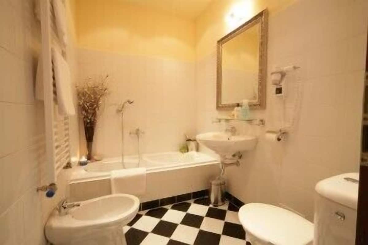 free toiletries, hair dryer, towels