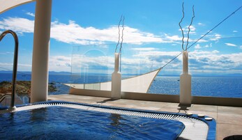 Bañera de hidromasaje exterior