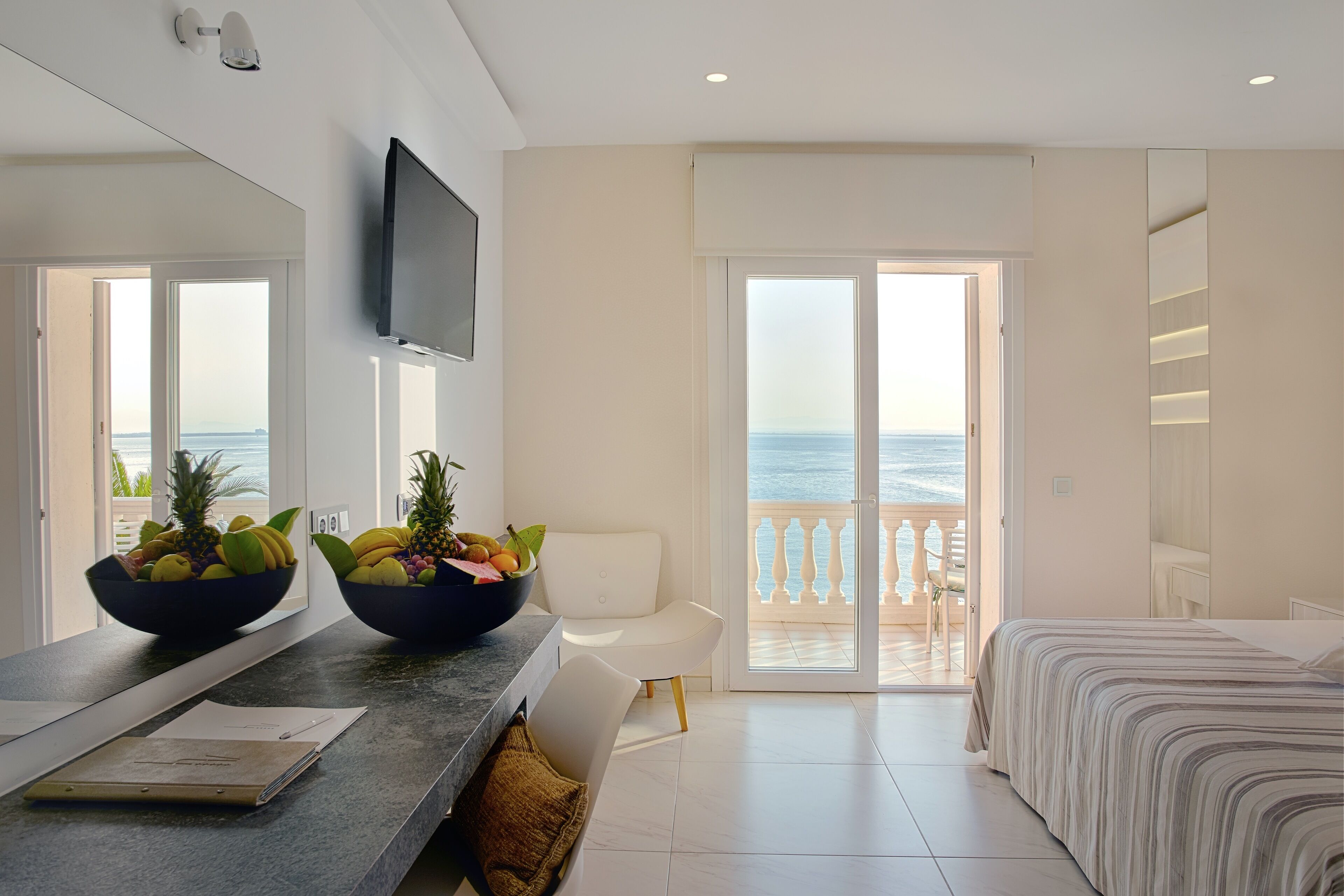 1 bedroom, minibar, in-room safe, desk