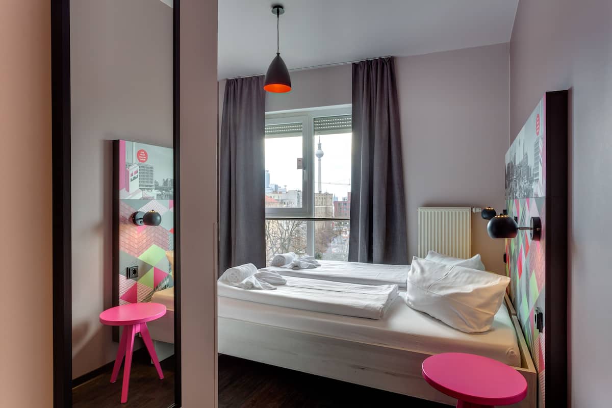 Coffres-forts dans les chambres, bureau, chambres insonorisées
