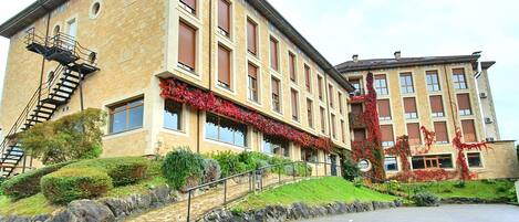 Fachada de la propiedad