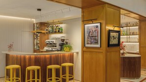 Bar (on property) - Duran Hotel & Restaurant (Figueres)